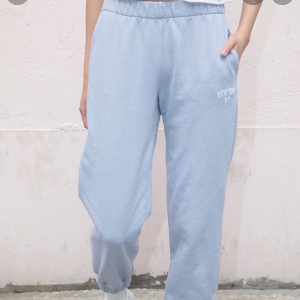 BRANDY MELVILLE SWEATPANTS